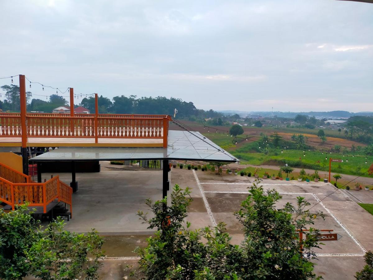 Joglo Kumpul Resort Cangkiran Buitenkant foto